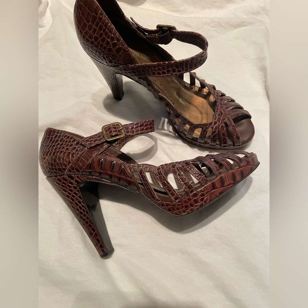 Vintage BCBG heels